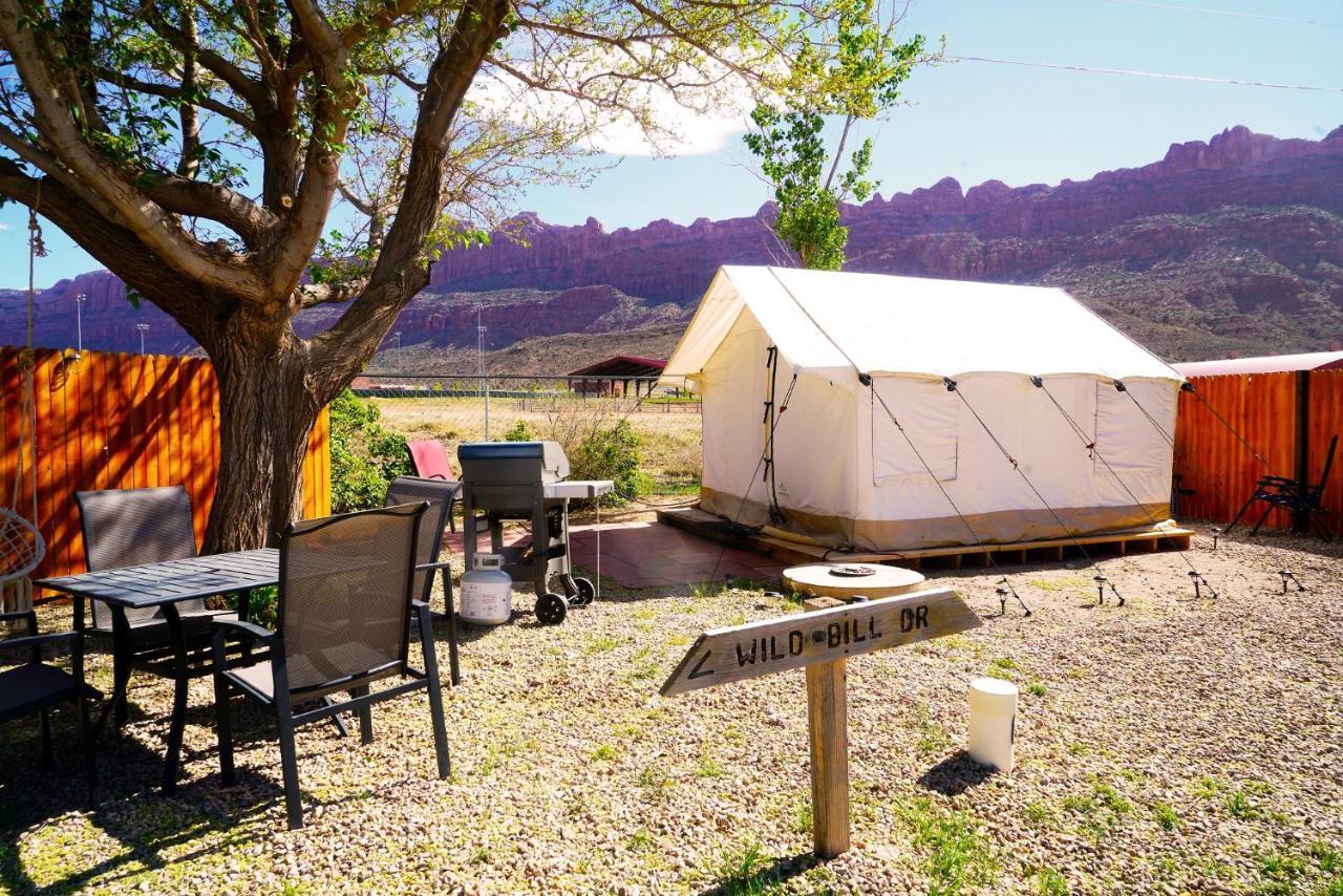 Funstays Glamping Setup Tent In Rv Park #6 Ok-T6 Moab Exteriér fotografie