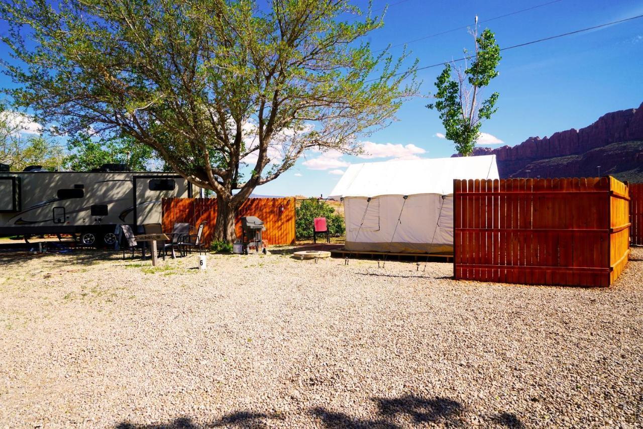 Funstays Glamping Setup Tent In Rv Park #6 Ok-T6 Moab Exteriér fotografie