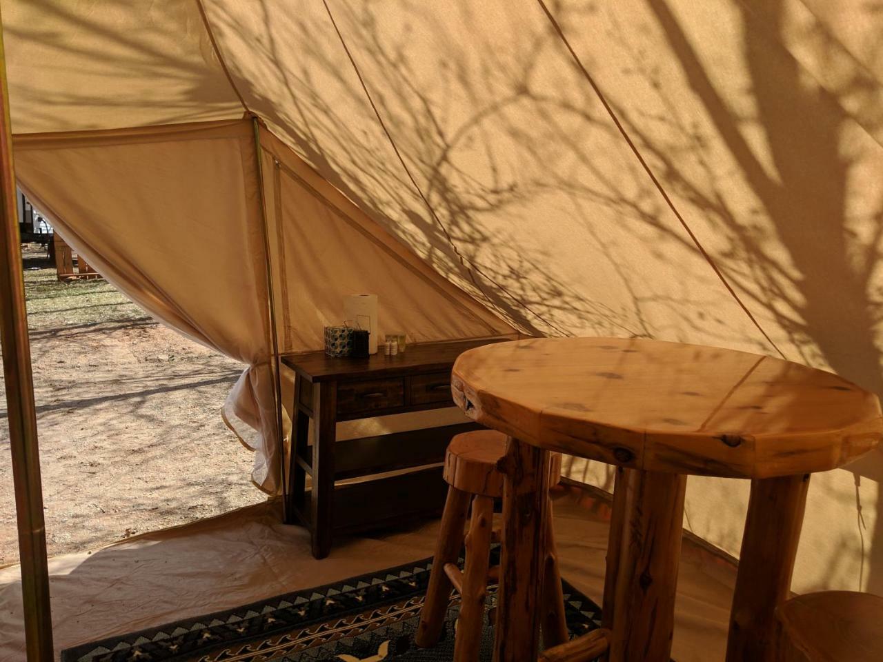 Funstays Glamping Setup Tent In Rv Park #6 Ok-T6 Moab Exteriér fotografie